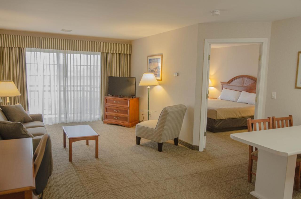 Smart Suites On The Hill South Burlington Eksteriør billede